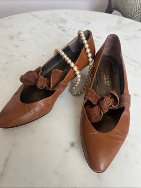 Vintage Brown Heels